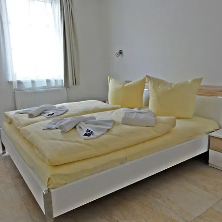 With South-facing Terrace In The House Sea View Baabe