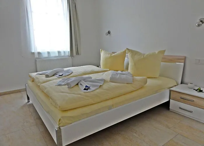 With South-facing Terrace In The House Sea View Baabe